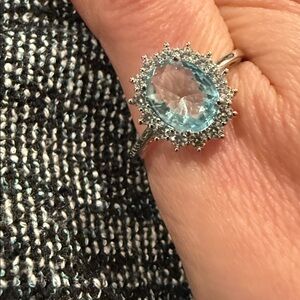 Gorgeous super sparkly fashion ring with Aquamarine colored stone Ring Size 11